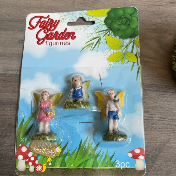 Fairy Garden Set with Yellow House NWT - Picture 5 of 10